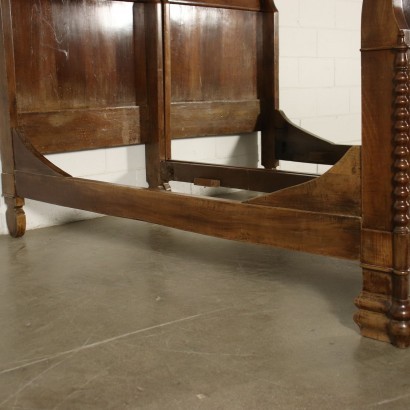 Luois Philippe Queen Bed Walnut Italy 19th Century