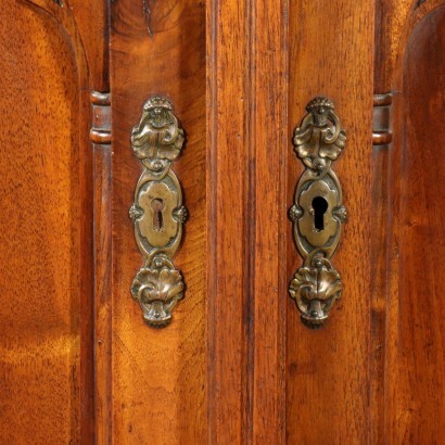 Neo-Gothique Chest of Drawers With Mirror Italy 20th Century