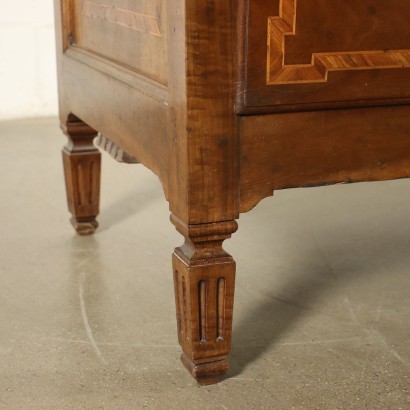Neo-Classical Chest of Drawers Walnut Poplar Marple Italy 18th Century