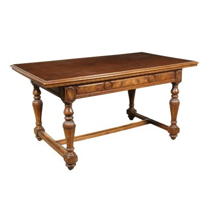 Neo-Renaissance Revival Extendable Table Walnut Italy 20th Century