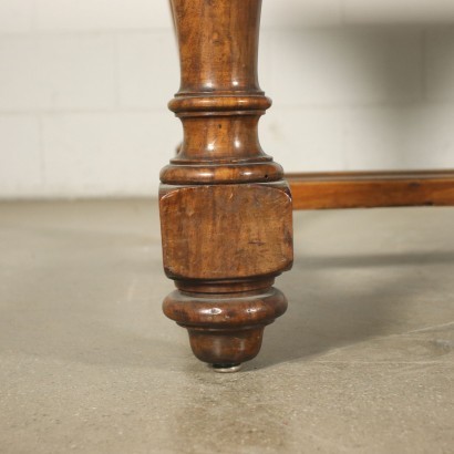 Neo-Renaissance Revival Extendable Table Walnut Italy 20th Century