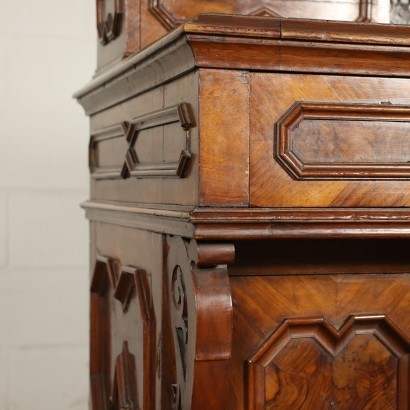 Umbertine Desk Marple Walnut Italy 19th Century