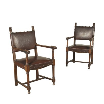 Paire de Fauteuils Néo-Renaissance Noyer - Italie XX Siècle