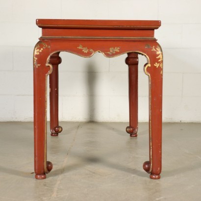 Lacquered Oriental Table Orient 20th Century