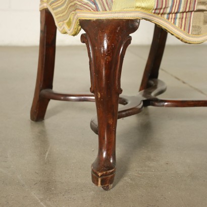 Paire de chaises toscanes sur un modèle anglais