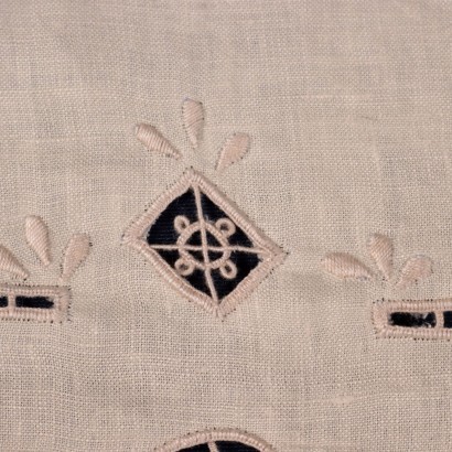 Mantel con ocho servilletas de lino