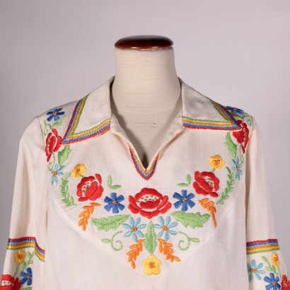 Vintage Shirt WIth Embroideries Flax 1970s