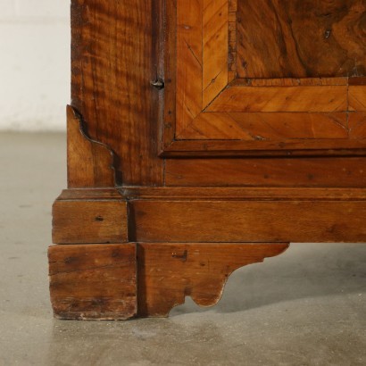 Pair of Neo-Classical Corner Cabinets Walnut Italy 18th Century