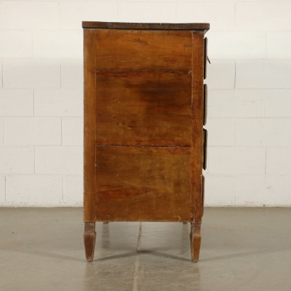 Neo-Classical Emilian Chest Of Drawers Walnut Italy 18th Century