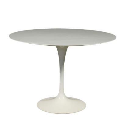 antiquités modernes, antiquités design moderne, table, table d'antiquités modernes, table d'antiquités modernes, table italienne, table vintage, table des années 60, table design des années 60, table tulipe, Eero Saarinen, Eero Saarinen, Eero Saarinen