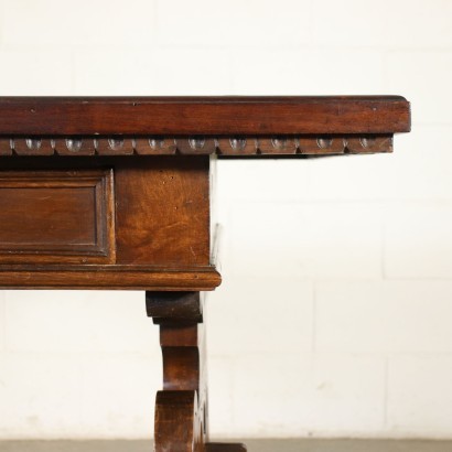 Neo-Renaissance Desk Linden plywood Italy 20th Century