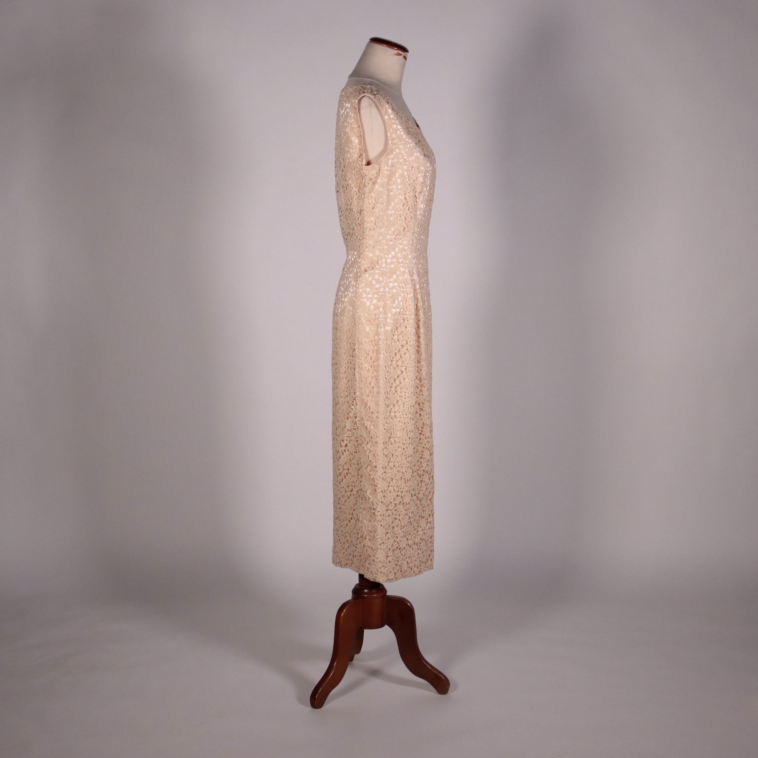 Vestito Vintage in Pizzo Color Cipria Taglia 40 42 Italia Anni 60 70