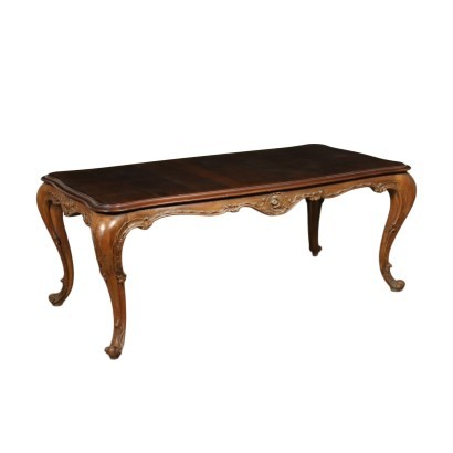 Barocchetto revival Table Walnut Italy 20th Century