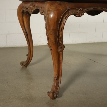 Barocchetto revival Table Walnut Italy 20th Century