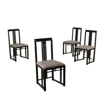 Groupe de 4 Chaises Giorgetti, Bois Laqué, Italie, 1980s.