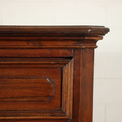 Lombard Barque Chest Of Drawers Walnut Italy 18th Century