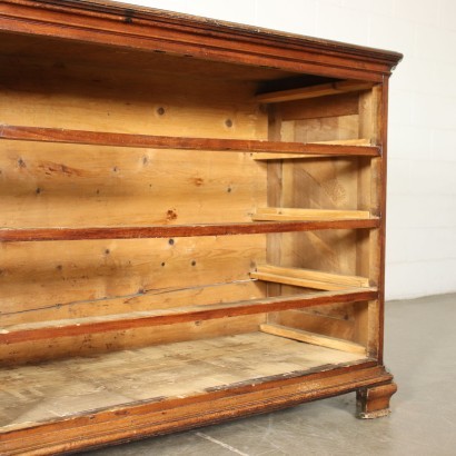 Lombard Barque Chest Of Drawers Walnut Italy 18th Century