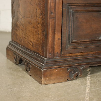 Two-Pieces EMilian Drop-Leaf Secretaire Walnut Italy 18th Century