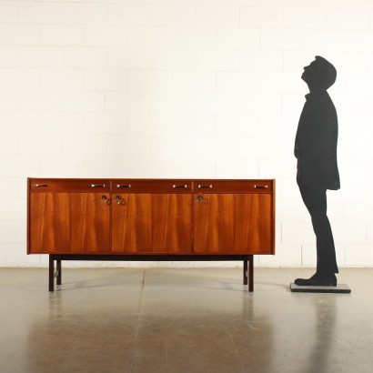 modernariato, modernariato di design, credenza, credenza modernariato, credenza di modernariato, credenza italiana, credenza vintage, credenza anni '60, credenza design anni 60