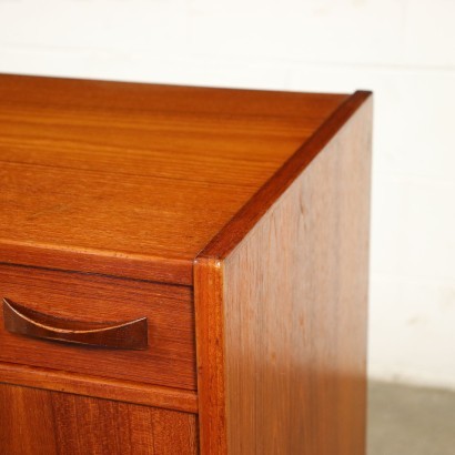 modernariato, modernariato di design, credenza, credenza modernariato, credenza di modernariato, credenza italiana, credenza vintage, credenza anni '60, credenza design anni 60