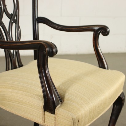 4 Revival Chairs And 2 Armchairs Walnut England 20th Century