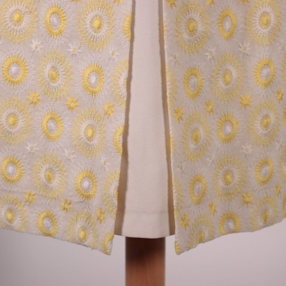 Vintage Dress With White and Yellow Embroideries 1950s-1960s