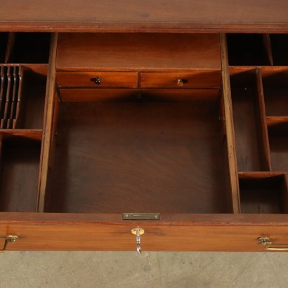 Small English Writing Desk Mahogany Sessile Oak 20th Century