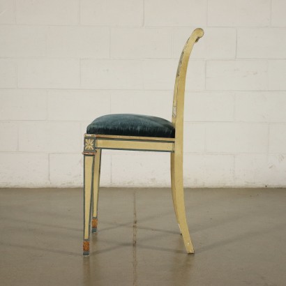 Huit Chaises de Style Néo-Classique, Bois Laqué, Italie, \'900.