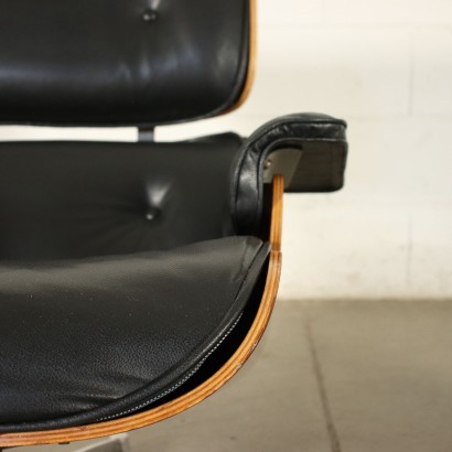 antiquité moderne, antiquité de conception moderne, chaise, chaise moderne, fauteuil moderne, fauteuil eames, chaise longue eames, chaise longue des années 70