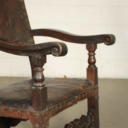 Baroque Armchair Walnut Shear Plate Leather Italy 17th Century