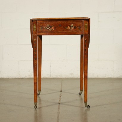 Small George IV Table with Wings Satinwood England 19th Century