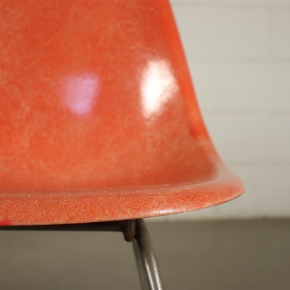 antigüedades modernas, antigüedades de diseño moderno, silla, silla de antigüedades modernas, silla de antigüedades modernas, silla italiana, silla vintage, silla de los años 60, silla de diseño de los años 60, sillas Ray & Charles Eames, Charles & Ray Eames, Charles & Ray Eames, Charles & Ray Eams , Charles y Ray Eams, Charles y Ray Eams
