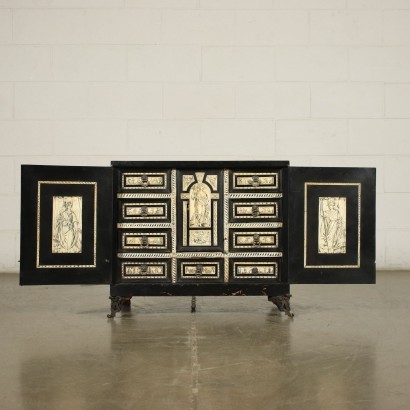 antiquariato, altri mobili, antiquariato altri mobili, altri mobili antichi, altri mobili antichi italiani, altri mobili di antiquariato, altri mobili neoclassici, altri mobili del 800,Stipo Ebano e Avorio