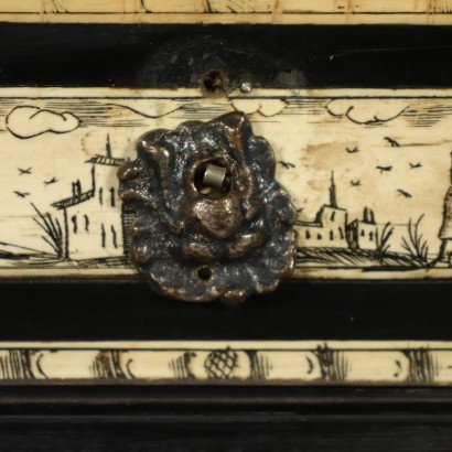 antiquariato, altri mobili, antiquariato altri mobili, altri mobili antichi, altri mobili antichi italiani, altri mobili di antiquariato, altri mobili neoclassici, altri mobili del 800,Stipo Ebano e Avorio