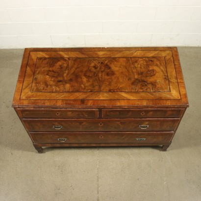 Venetian Neo Classical Chest Of Drawers Walnut Italy 18th Century