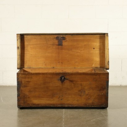 antiques, chest, antique chests, antique chest, Italian antique chest, antique chest, neoclassical chest, 19th century chest