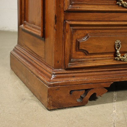 Piedmontese Baroque Chest Of Drawers Walnut Italy 18th Century