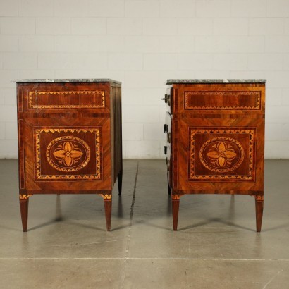 Pair Of Chests Of Drawers Neoclassical Walnut Lombardy Italy Late 1700