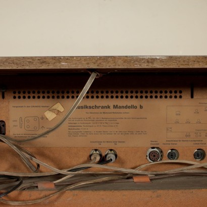 modernariato, modernariato di design, elettronica, elettronica modernariato, elettronica di modernariato, elettronica italiana, elettronica vintage, elettronica anni '60, elettronica design anni 60,Radio Anni 60,Mobile Radio Vintage Anni 60