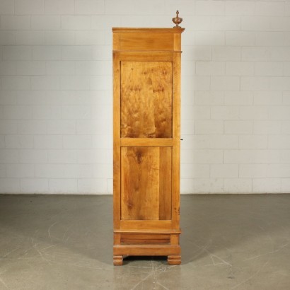 Antiquitäten, Kleiderschrank, Antiker Kleiderschrank, Antiker Kleiderschrank, Antiker italienischer Kleiderschrank, Antiker Kleiderschrank, neoklassizistischer Kleiderschrank, Kleiderschrank aus dem 19. Jahrhundert, Kleiderschrank aus spätem Umbertino Nussbaum