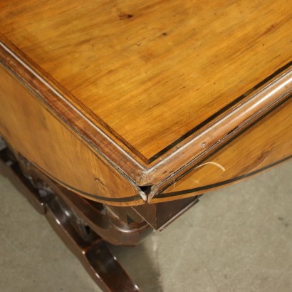 Table With Openable Wings Mahogany Walnut Italy 19th Century