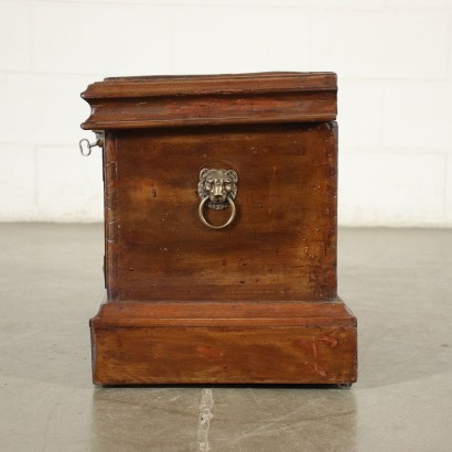 antiques, other furniture, antiques other furniture, other antiques, other Italian antiques, other antiques, other neoclassical furniture, other 19th century furniture, Antique Travel Box with Embellishments