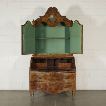 Barocchetto Trumeau Walnut Burl Veneer Mirror Italy 18th Century