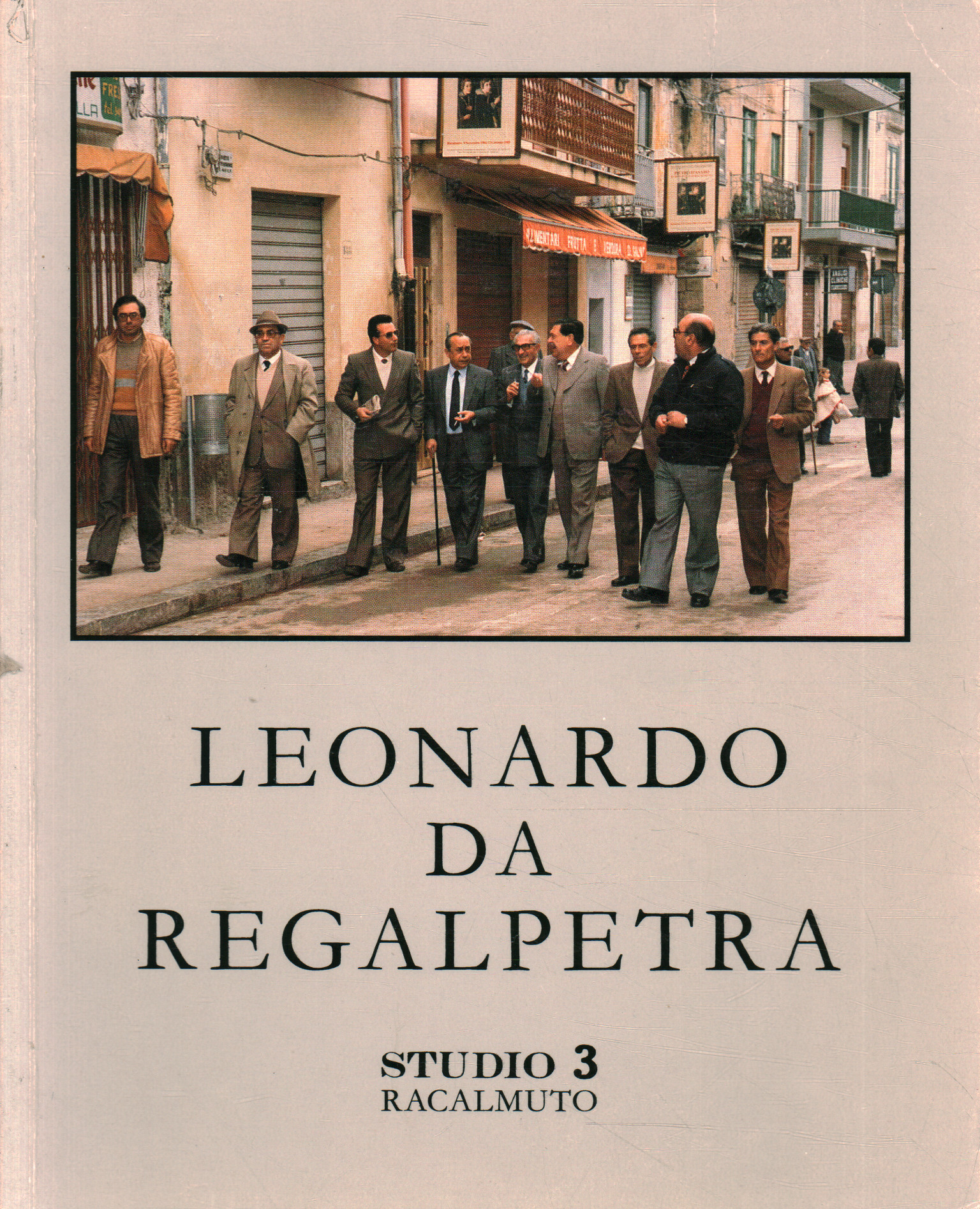 Léonard de Regalpetra. Un album de ré