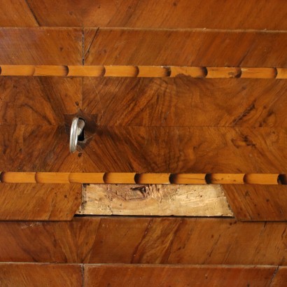 Neo Classical Emilian Chest of Drawers Walnut Italy 18th Century