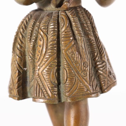 antique, bronze, antique bronzes, antique bronze, antique Italian bronze, antique bronze, neoclassical bronze, 19th century bronze, Maiden with Doll Statue