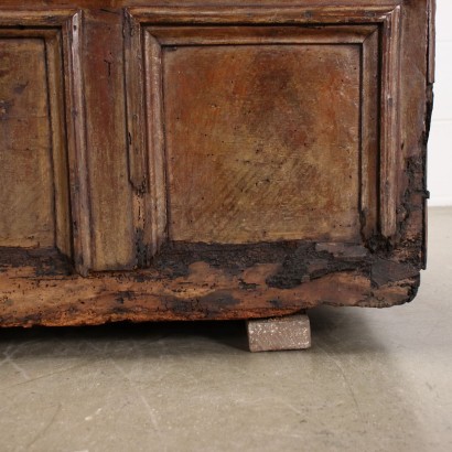 Chest Walnut Italy XVIII Century