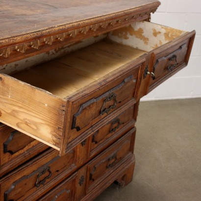 Baroque Chest of Drawers Walnut Italy XVIII Century