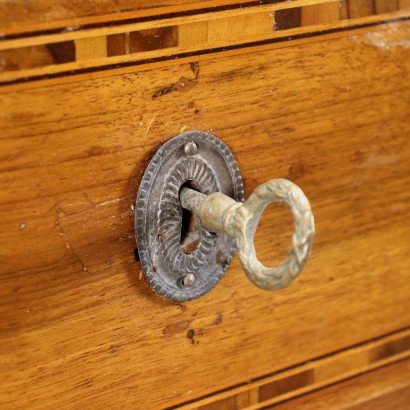 Directoire Chest of Drawers Poplar Walnut - Italy XVIII Century