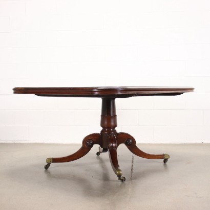 Victorian Table Mahogany - England XIX Century